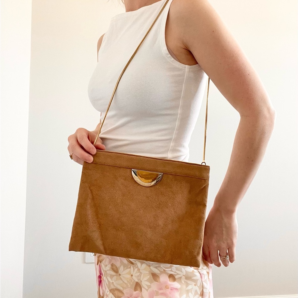 Vintage Tan Suede Women's Shoulder Bag